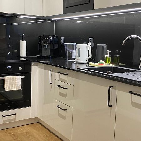 Apartamenty Magia Z Bezplatnym Parkingiem I Klimatyzacja 제수프 외부 사진