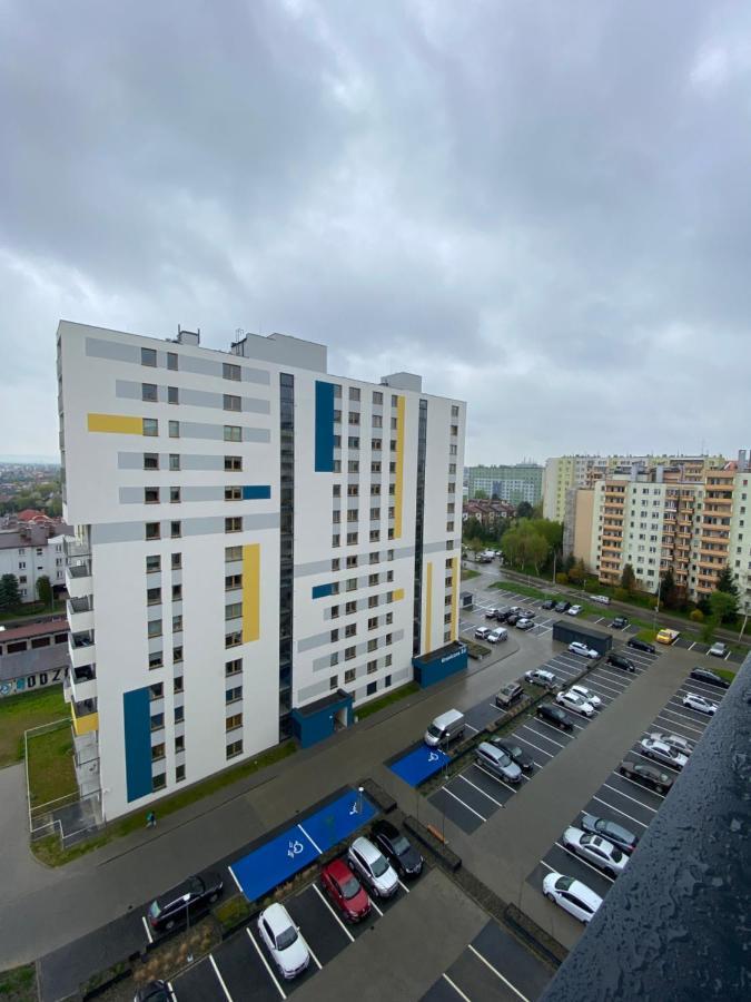 Apartamenty Magia Z Bezplatnym Parkingiem I Klimatyzacja 제수프 외부 사진